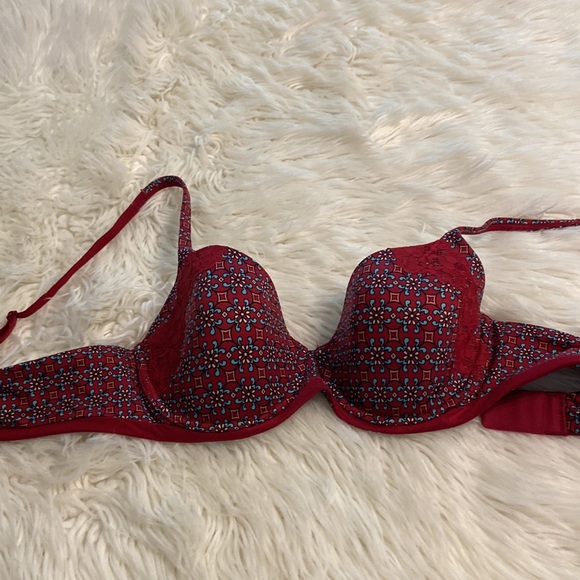 Victoria Secret Body by Victoria Lined Demi Bra size 38C excellent condition - Picture 12 of 12